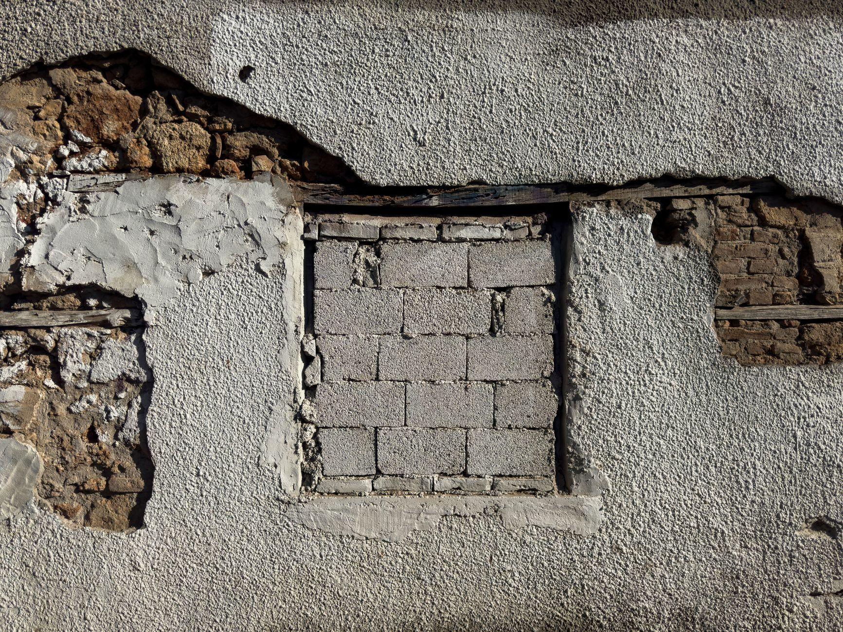 peut on laisser un mur en parpaing sans enduit